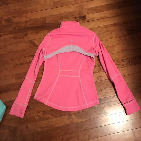 Lululemon Define Jacket - Picture 2 of 3